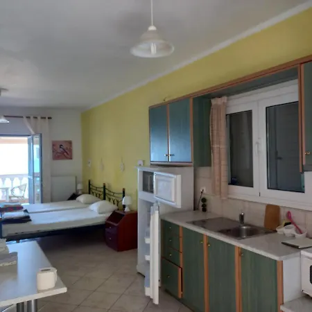 Tolis Aparts Pelekas